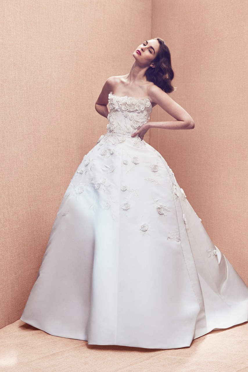 La increíble colección de novias 2020 de Oscar la Renta - Hoy Magazine