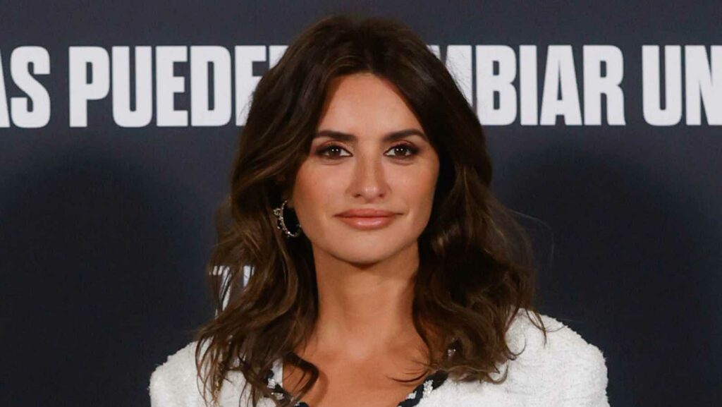 Penélope Cruz como Sara Montiel